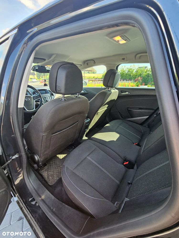 Opel Astra 2.0 CDTI DPF SportsTourer Exklusiv - 6