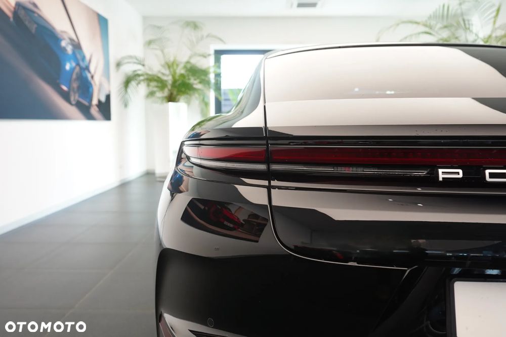 Porsche Panamera - 34
