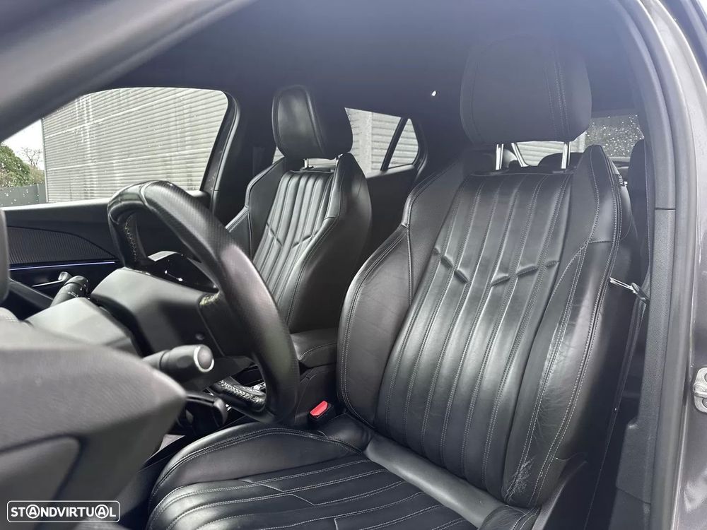 Peugeot 2008 1.2 PureTech GT - 34