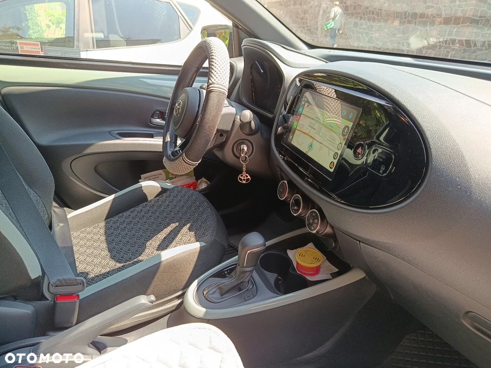 Toyota Aygo X 1.0 VVT-i Style CVT - 17