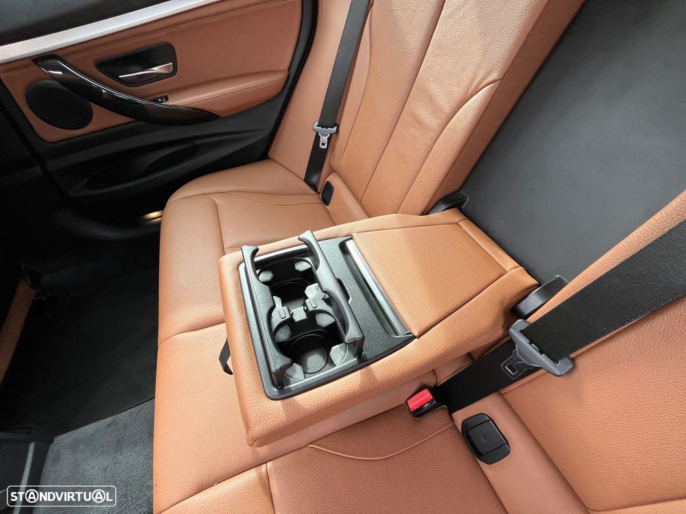 BMW 318 Gran Turismo d Auto Line Luxury - 50