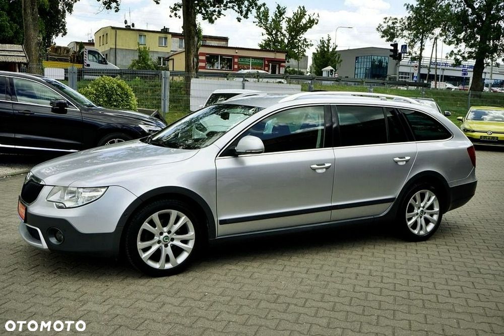 Skoda Superb 1.6 TDI Elegance - 8