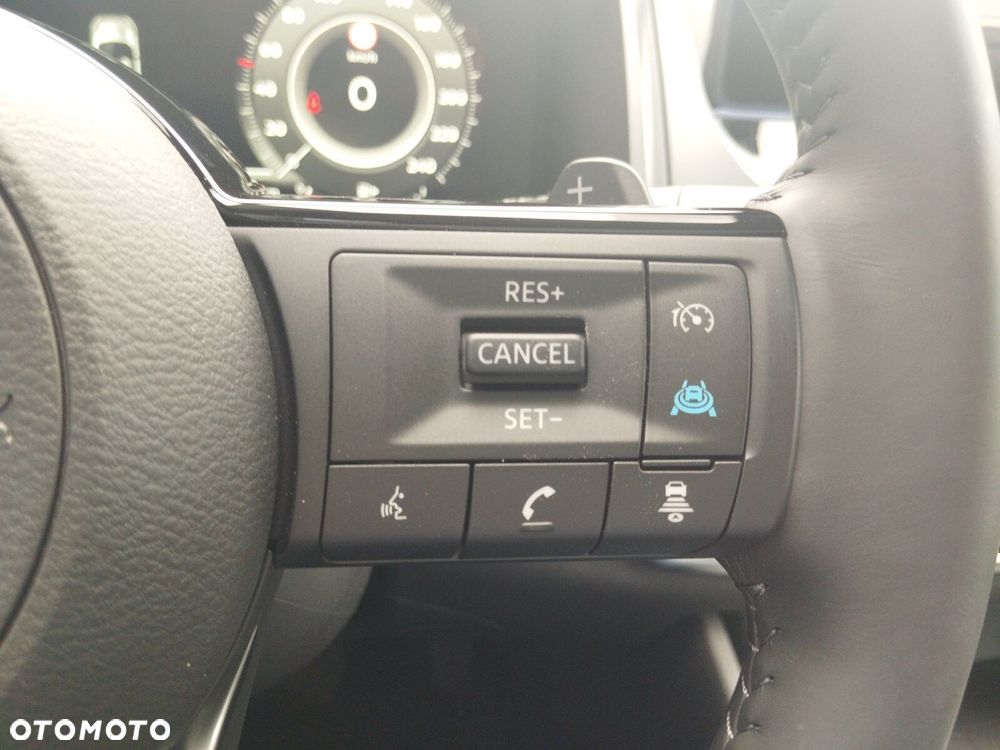 Nissan Qashqai 1.3 DIG-T mHEV N-Connecta Xtronic - 23