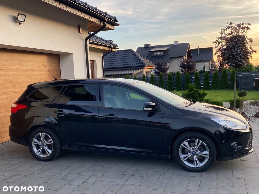 Ford Focus 1.0 EcoBoost Start-Stopp-System SYNC Edition - 4
