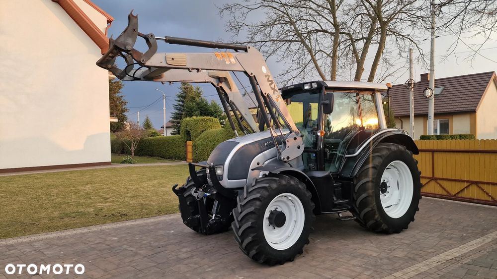 Valtra N121 HiTech, 130 koni, SISU 4cyl TURBO INTECOOLER, 141, 111, 101 - 22