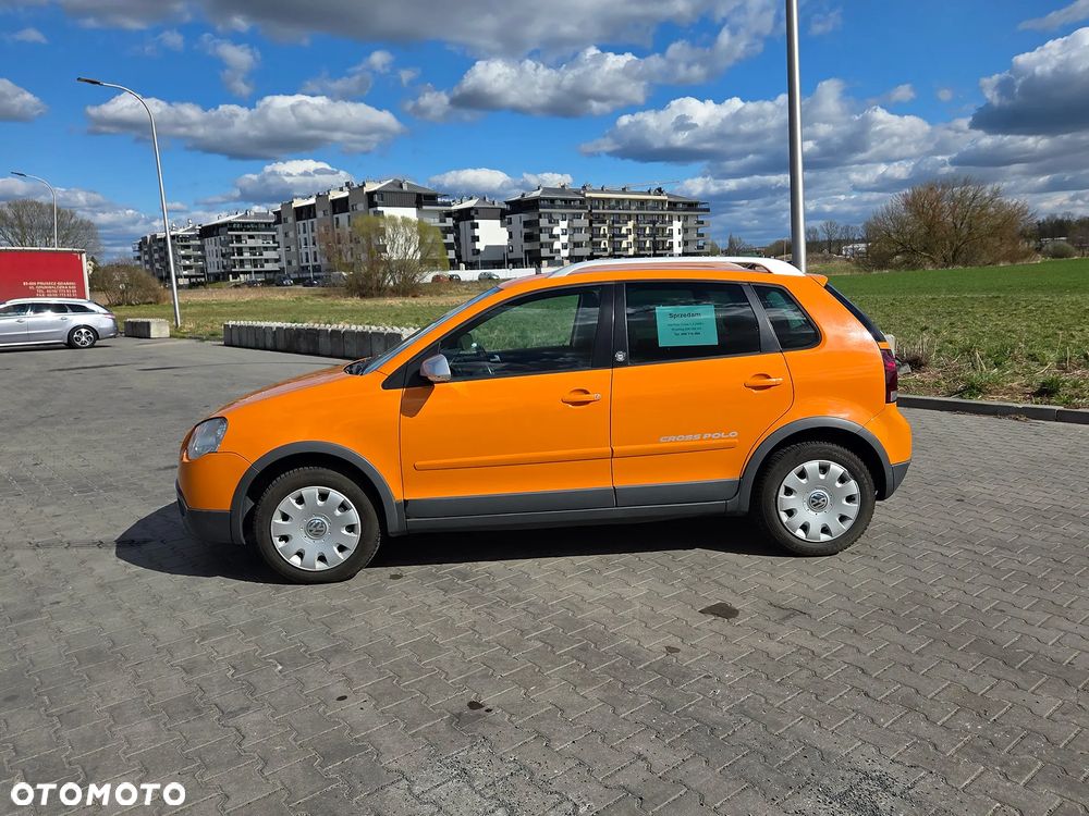 Volkswagen Polo 1.4 TDI CrossPolo - 2