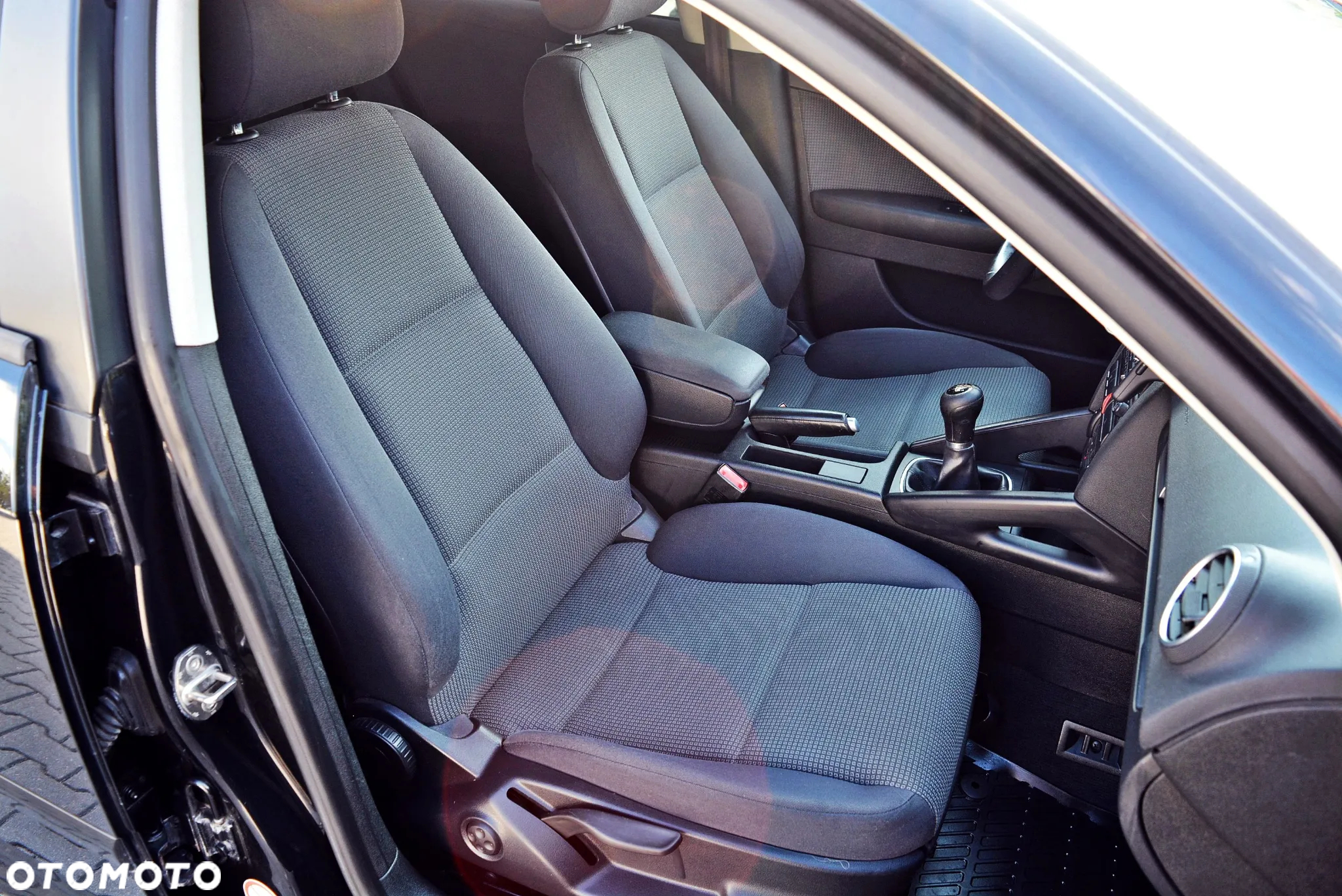 Audi A3 1.6 Attraction - 14