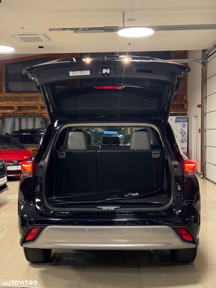 Toyota Highlander 2.5 L Hybrid Dynamic Force 248CP Luxury Pearly - 40