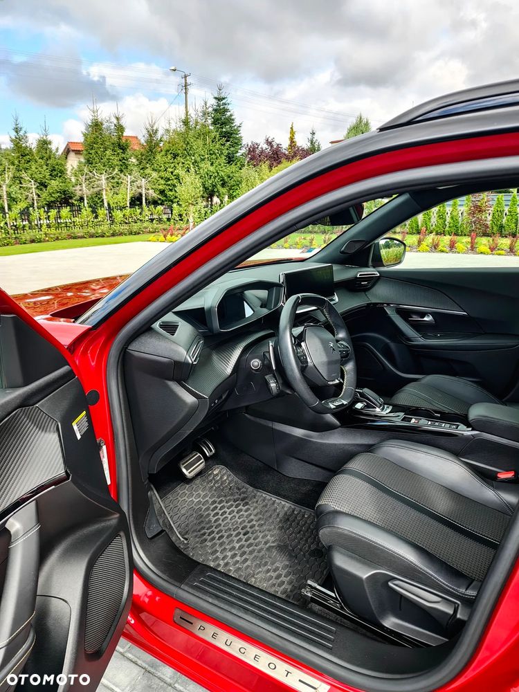 Peugeot 2008 1.2 PureTech GT Line S&S EAT8 - 12