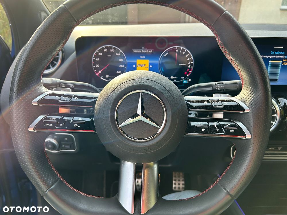 Mercedes-Benz GLA 250e AMG Line - 15