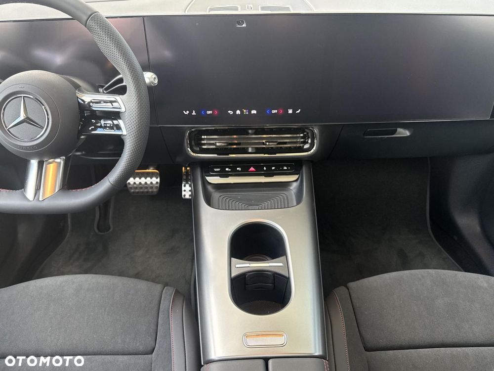 Mercedes-Benz CLA - 15