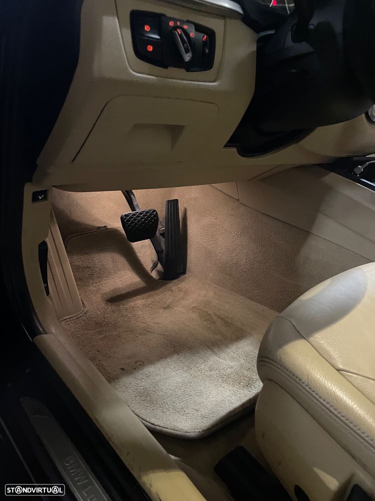 BMW 318 d Touring Aut. Luxury Line - 16