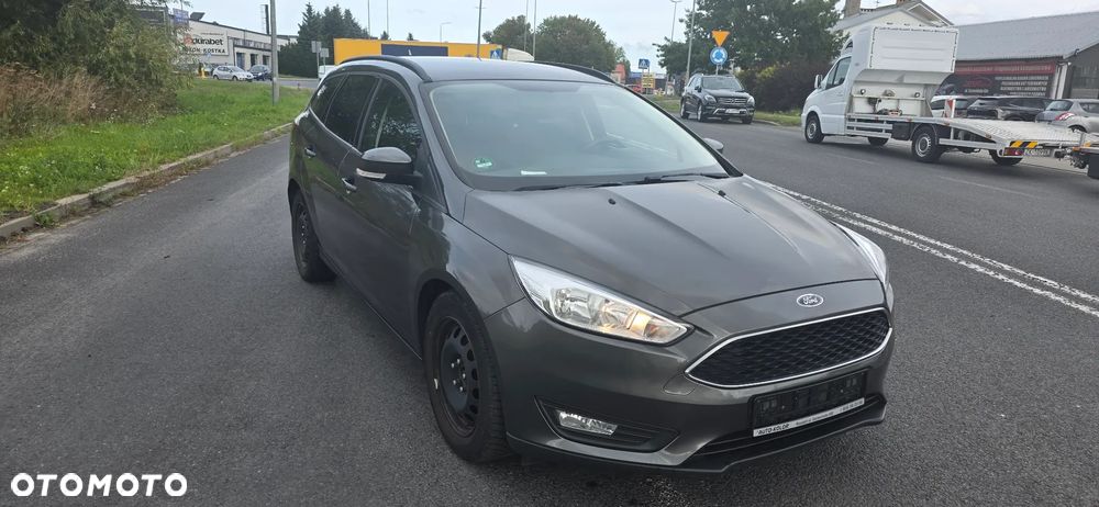 Ford Focus 1.0 EcoBoost Titanium - 4