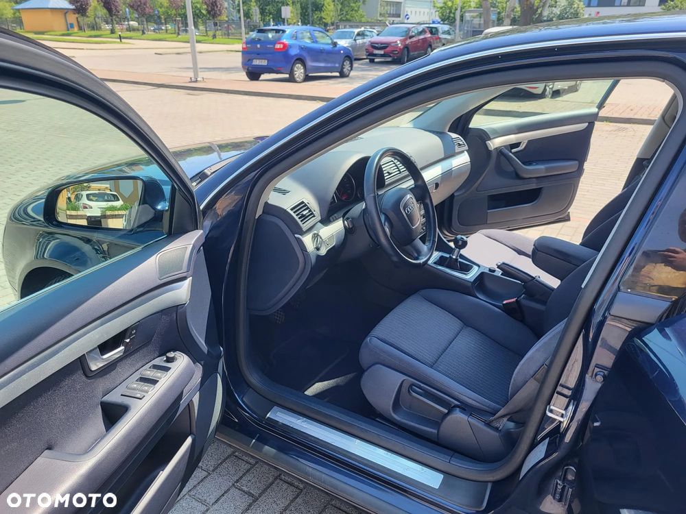 Audi A4 Limousine 2 - 10