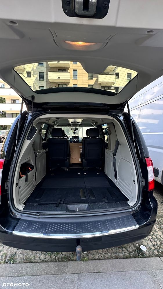 Chrysler Town & Country 3.6 Touring - 2