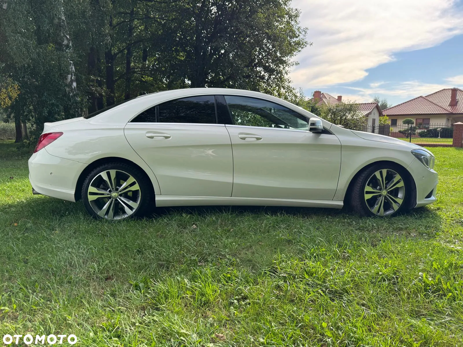 Mercedes-Benz CLA 200 7G-DCT - 25