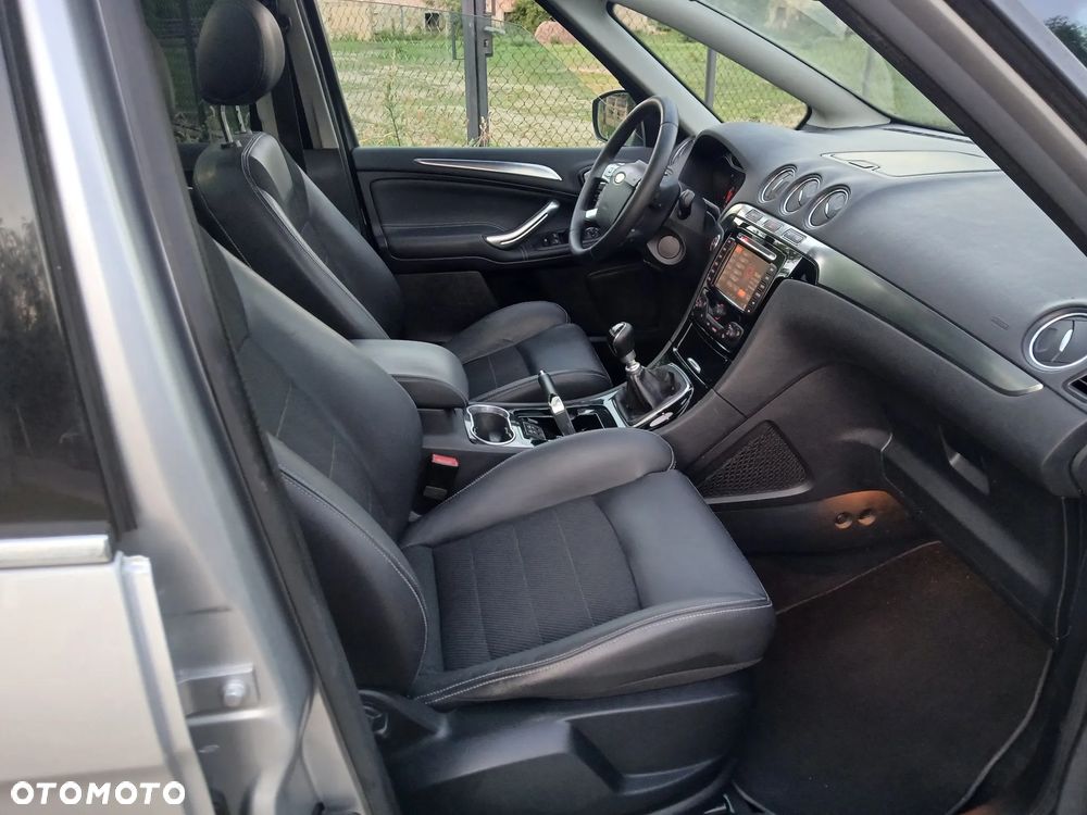 Ford S-Max 2.2 TDCi Titanium - 24