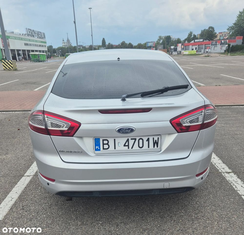 Ford Mondeo 2.0 Ambiente - 4