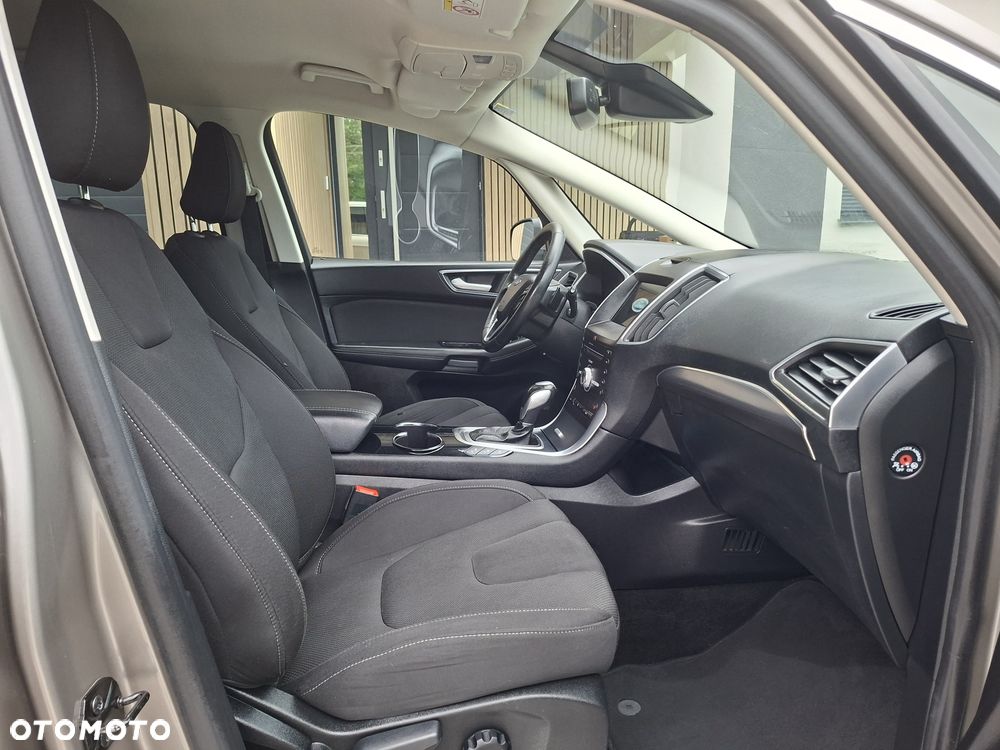 Ford S-Max - 8