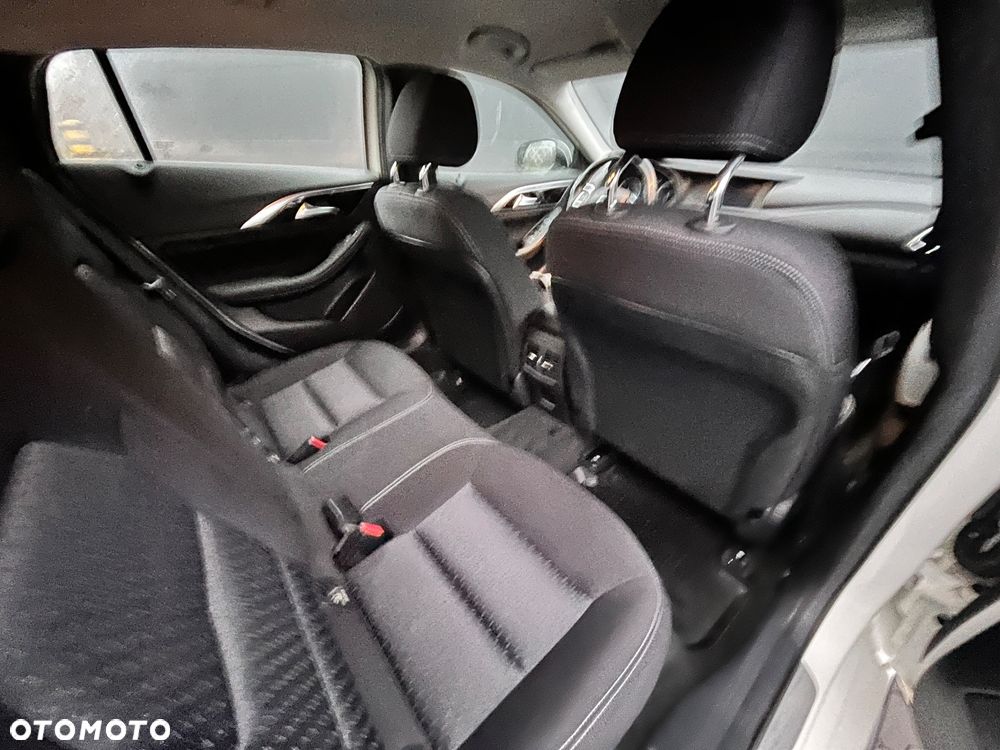 Infiniti Q30 1.6t Premium 7DCT - 14