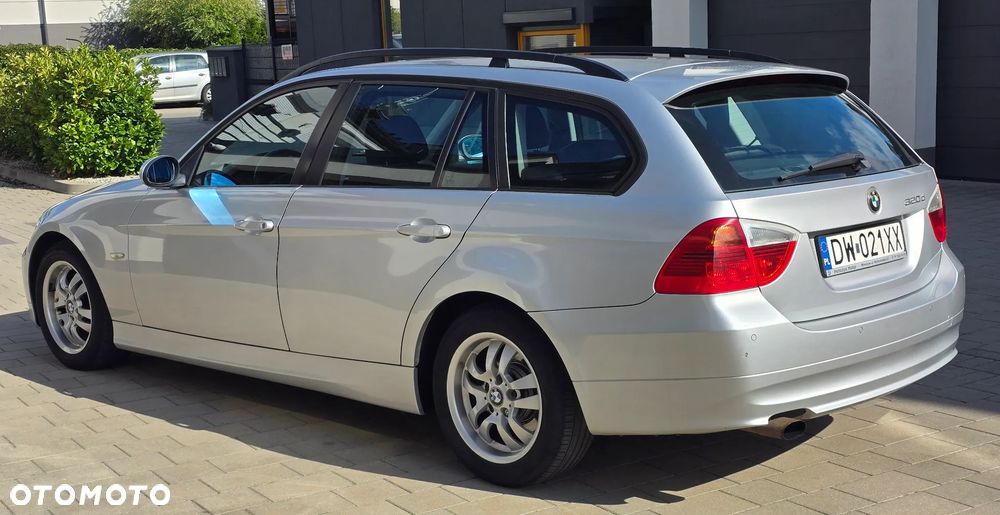 BMW Seria 3 320d - 16