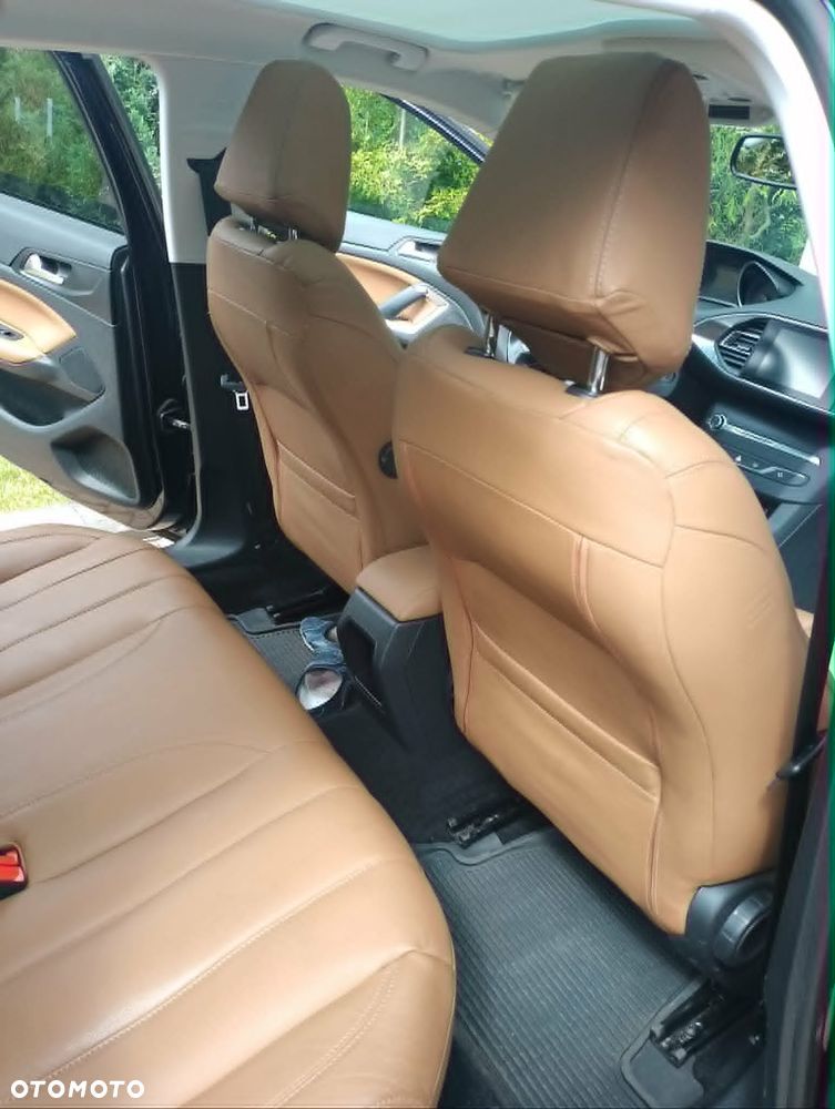 Peugeot 308 1.6 BlueHDi Allure S&S - 8
