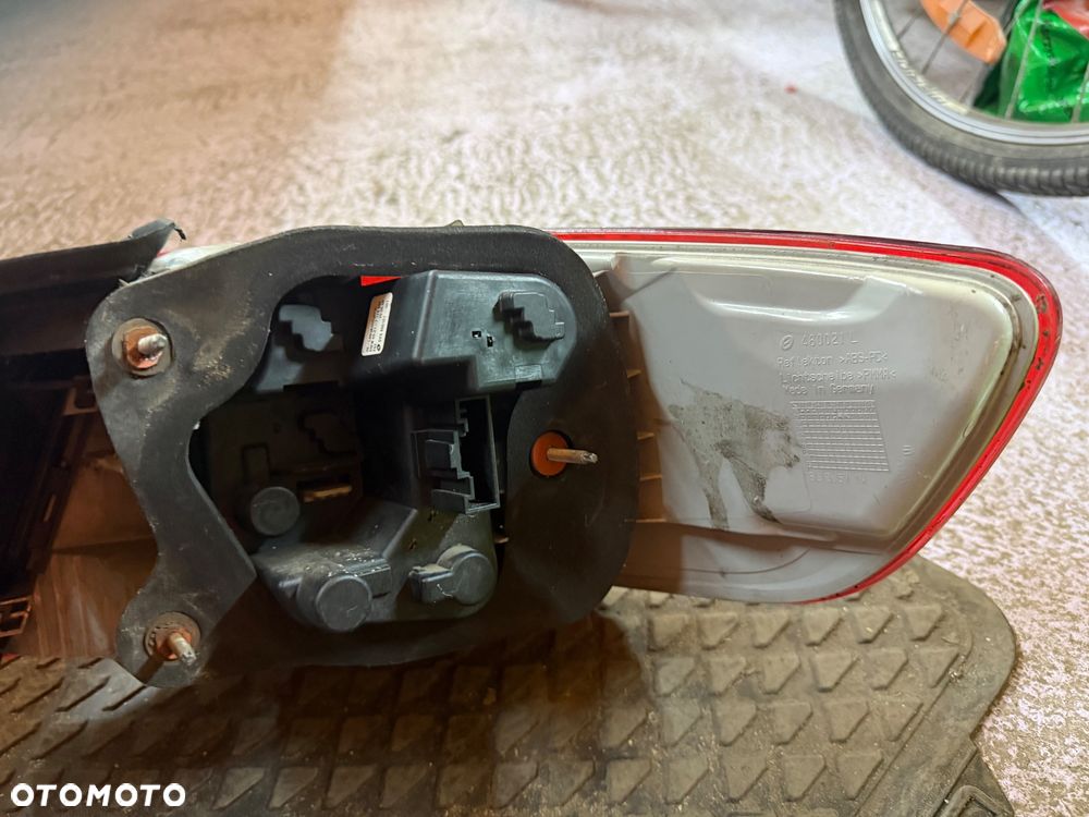 LAMPA PRAWY TYŁ BMW E92 63217174403 - 3