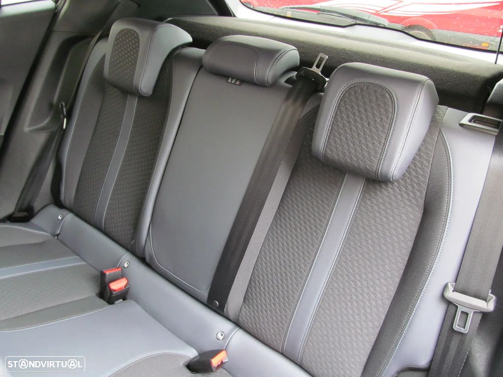 Peugeot 2008 PureTech 100 Stop&Start Allure Pack - 6