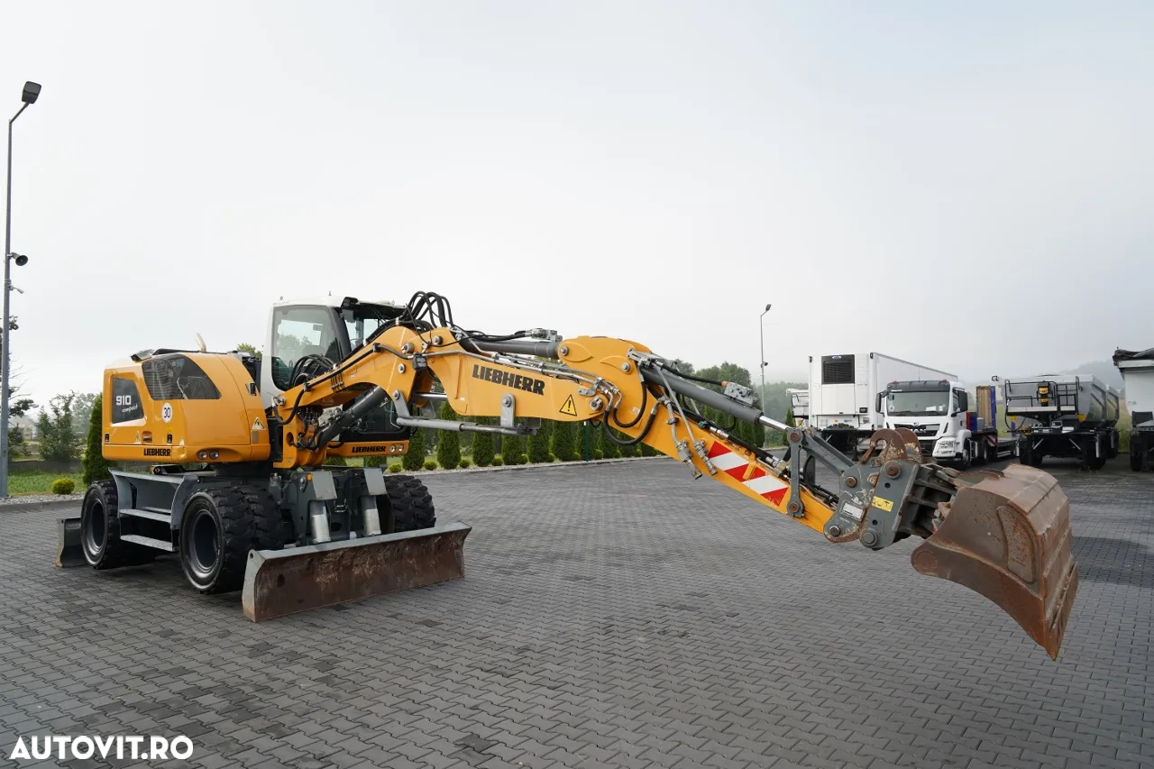 Liebherr 910 COMPACT LITRONIC / EXCAVATOR PE ROȚI / AER CONDIȚIONAT / CAMERĂ / ANUL 2020 / CONTRACT DE SERVICE POST-SERVICE - 9