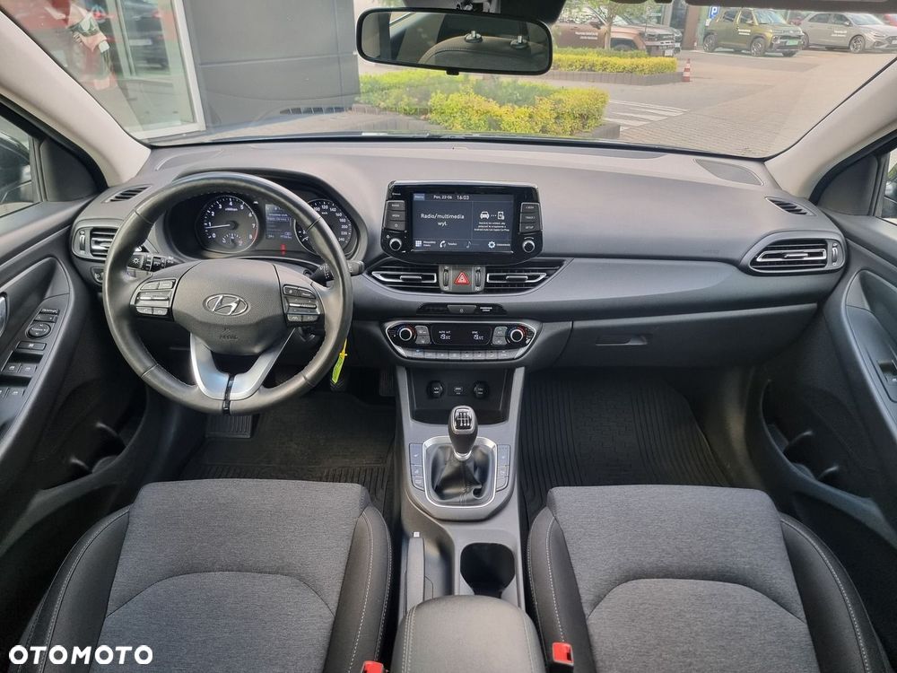 Hyundai i30 1.5 T-GDI 48V Smart - 27
