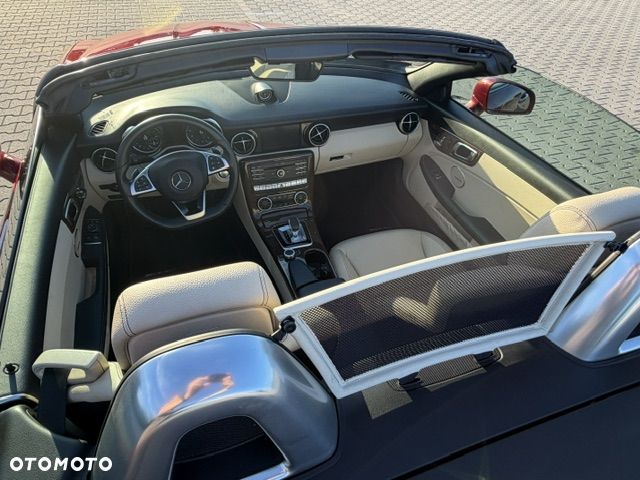 Mercedes-Benz SLC 300 9G-Tronic - 6