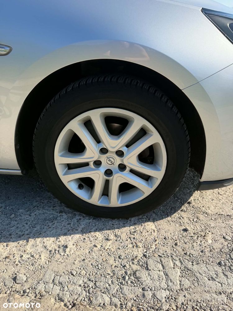 Opel Astra 1.4 T Enjoy - 19