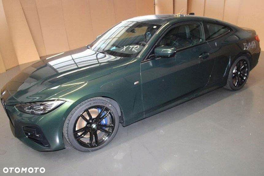 ORYGINALNA KLAPKA WLEWU PALIWA BMW G22 C4E SANREMO GREEN 7478446 26km - 5