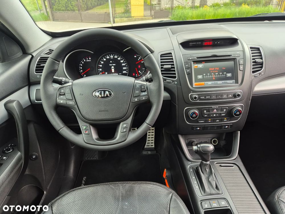 Kia Sorento - 33