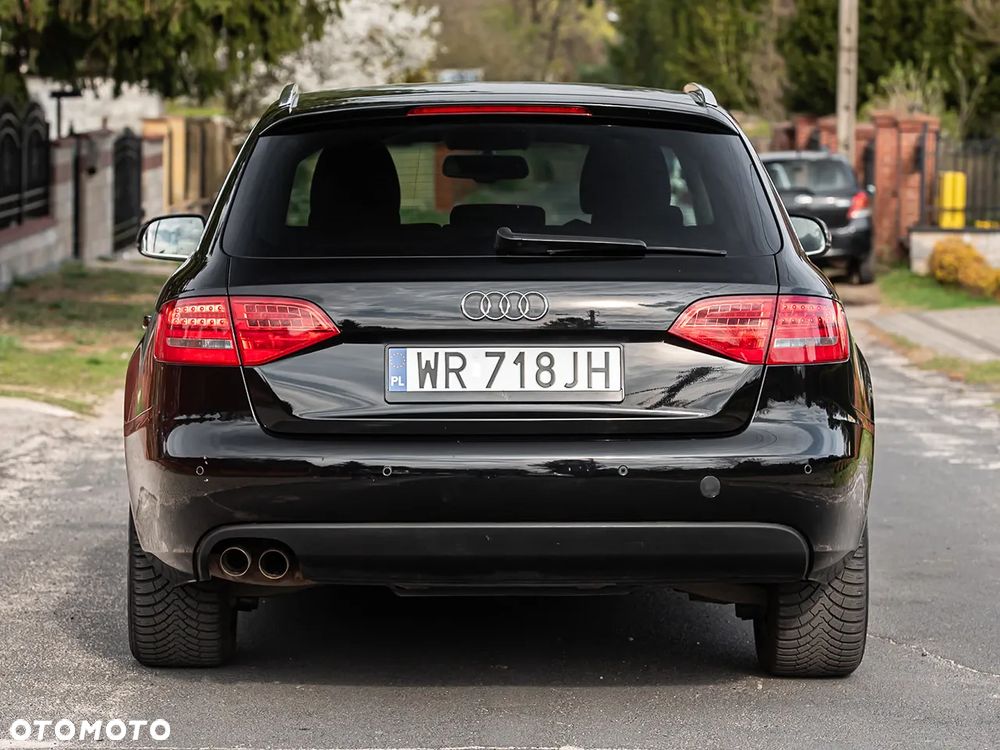 Audi A4 Avant - 16