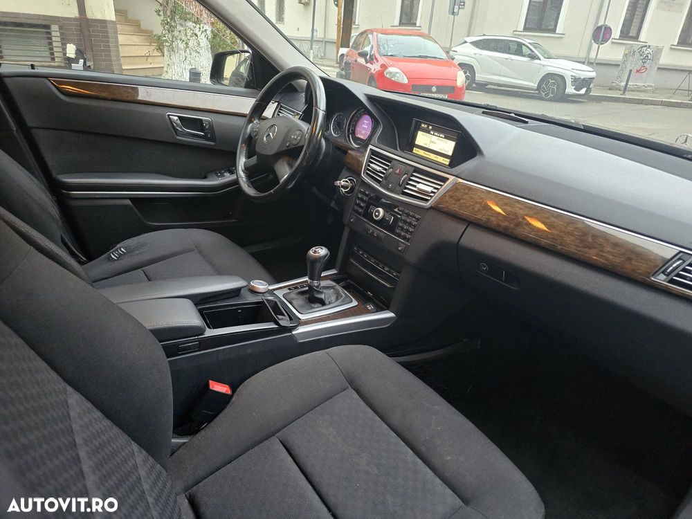 Mercedes-Benz E 220 CDI DPF BlueEFFICIENCY Automatik - 6