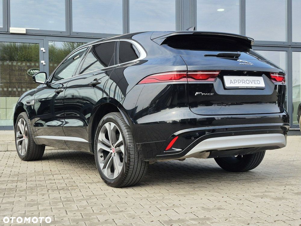 Jaguar F-Pace - 11