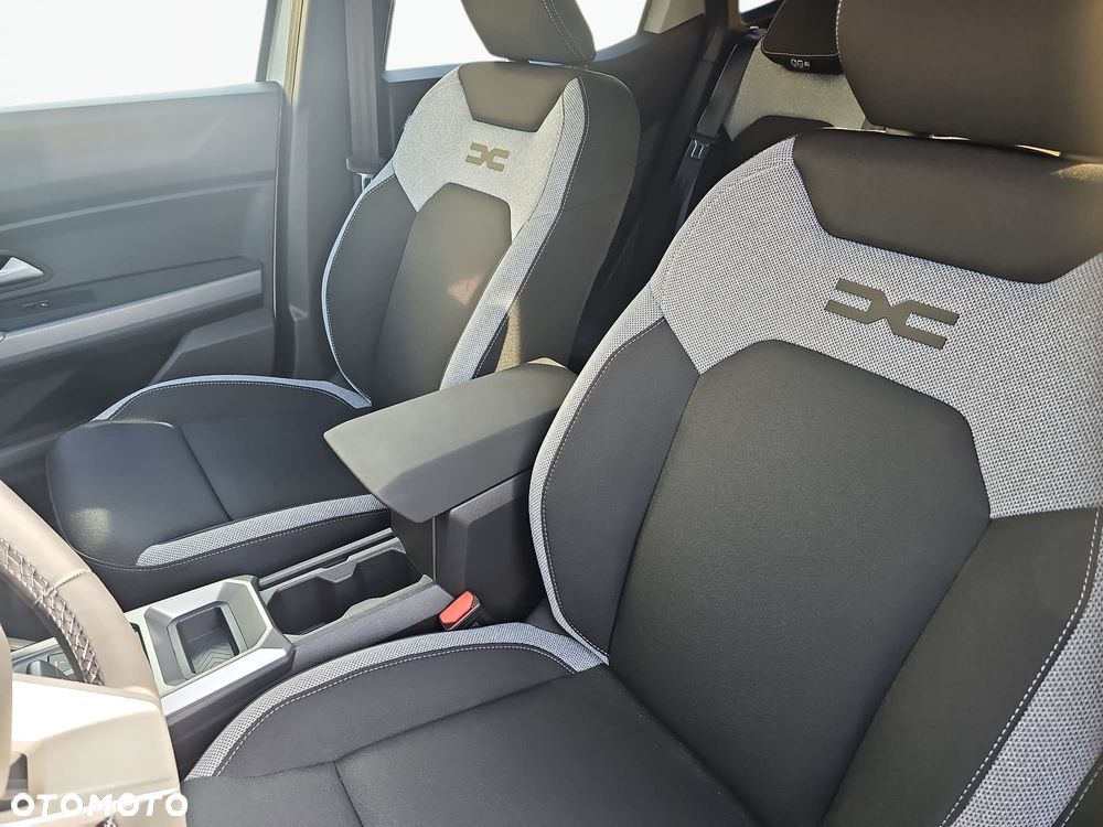 Dacia Duster 1.8 Hybrid 155 Journey MMT - 12
