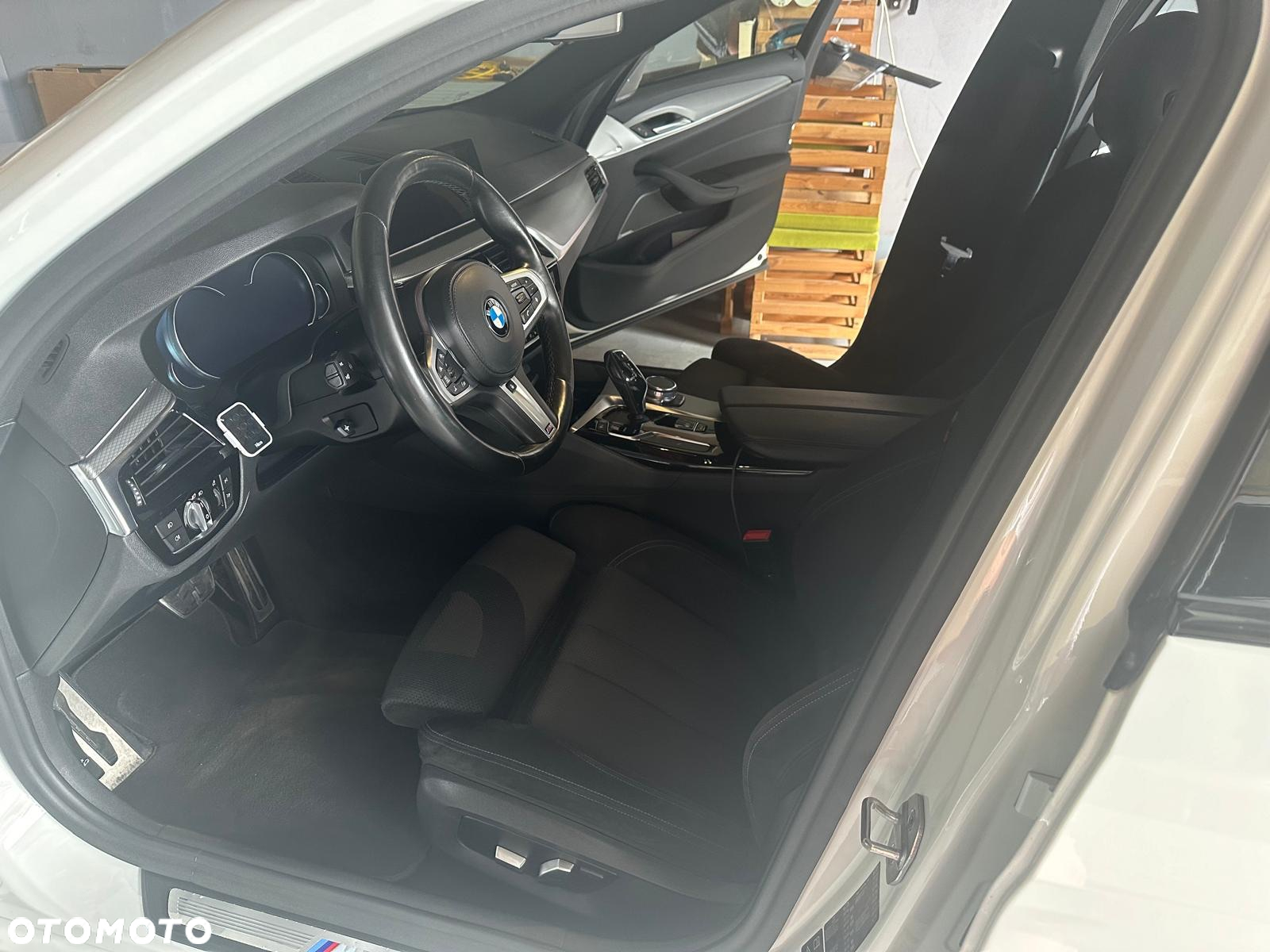BMW Seria 5 540d xDrive M Sport sport - 23