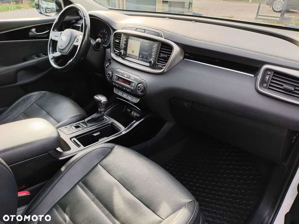 Kia Sorento - 16