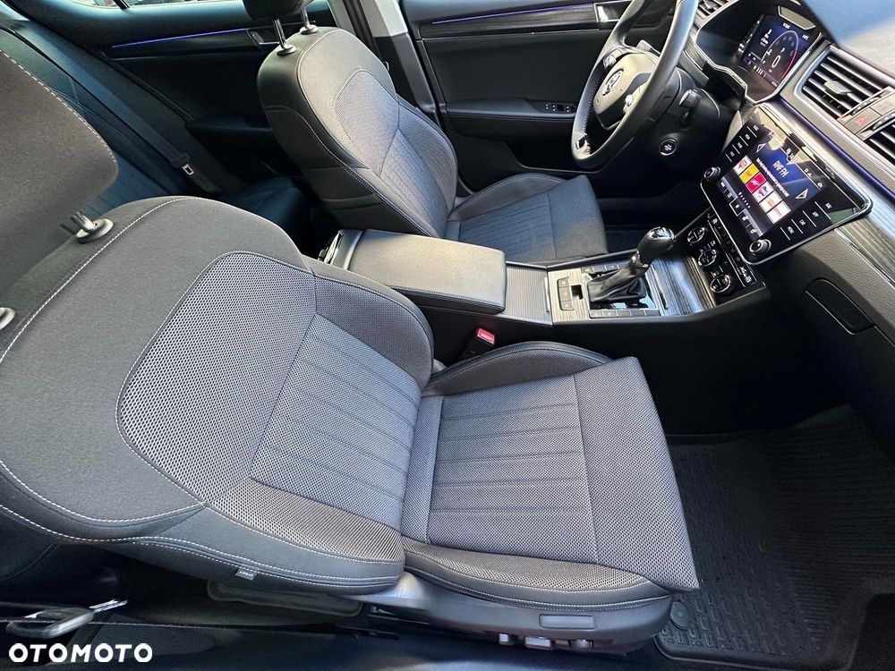 Skoda Superb 2.0 TSI Style DSG - 11