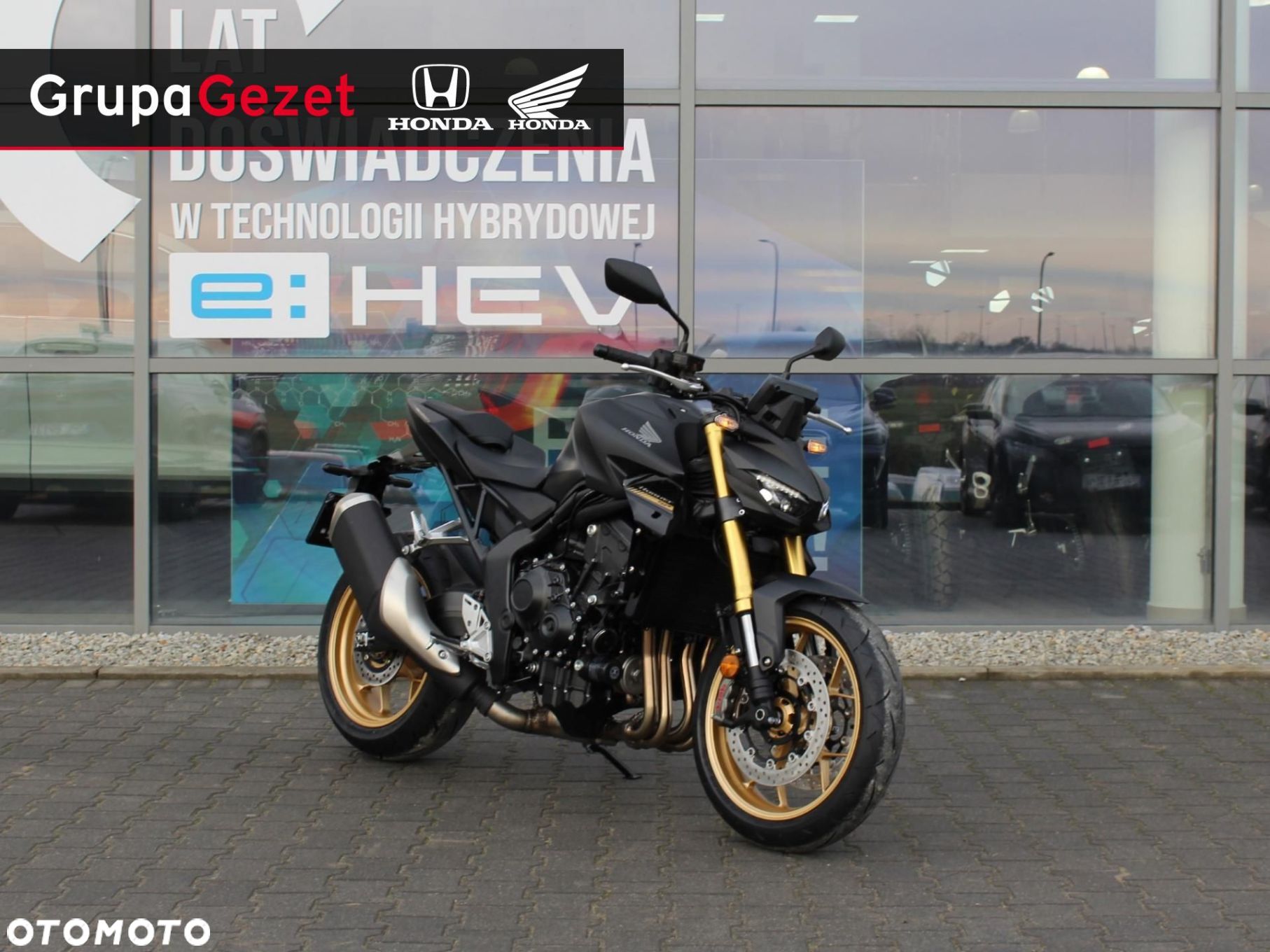 Honda CB - 1