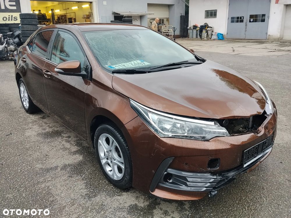 Toyota Corolla - 2