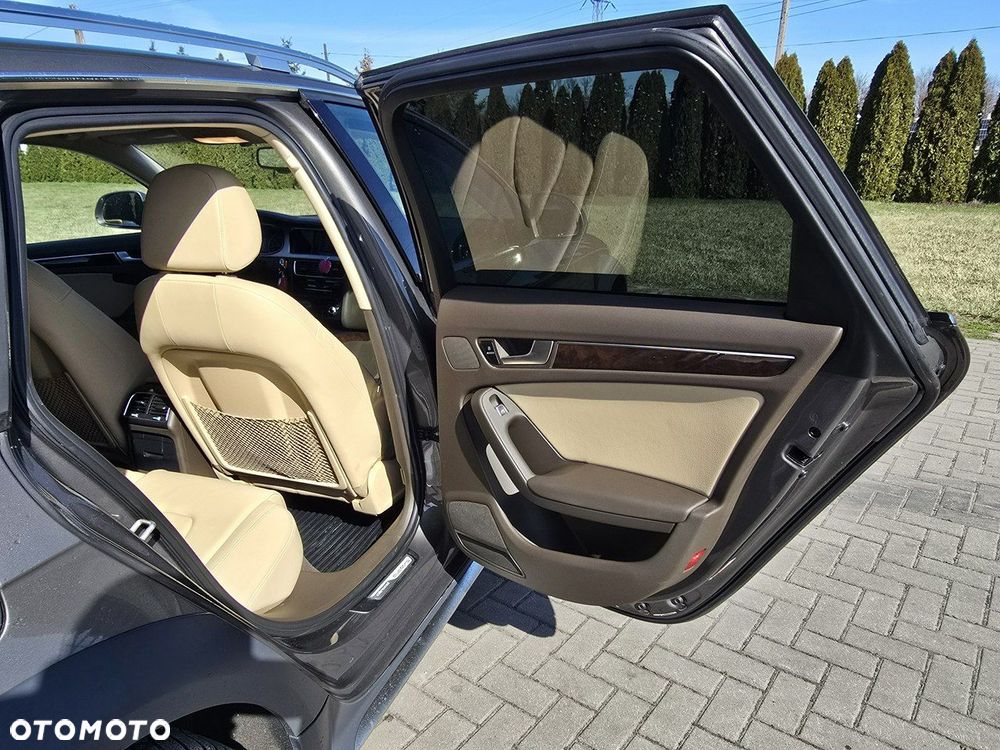 Audi A4 Allroad - 23