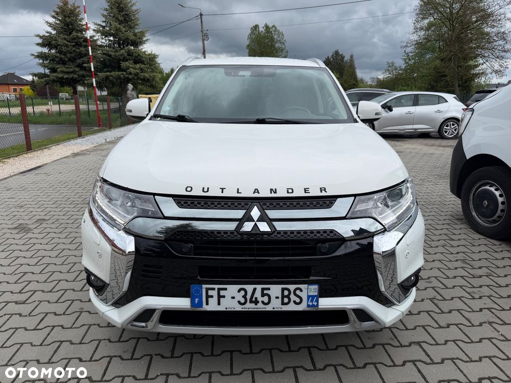 Mitsubishi Outlander 2.4 4WD Diamant - 3