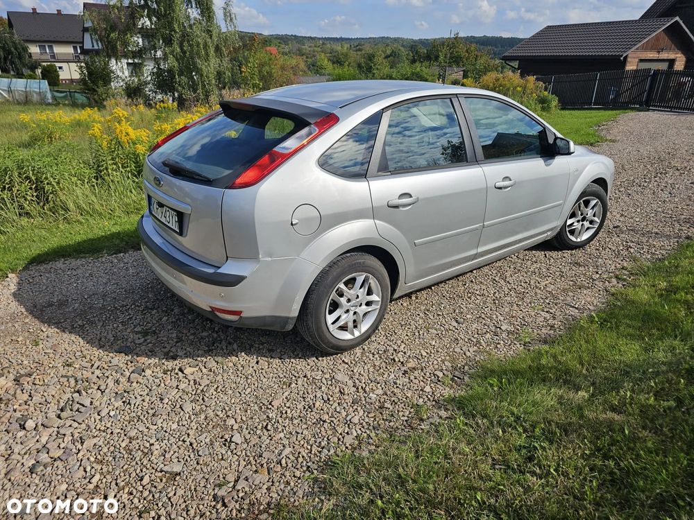 Ford Focus 1.6 Ambiente - 3