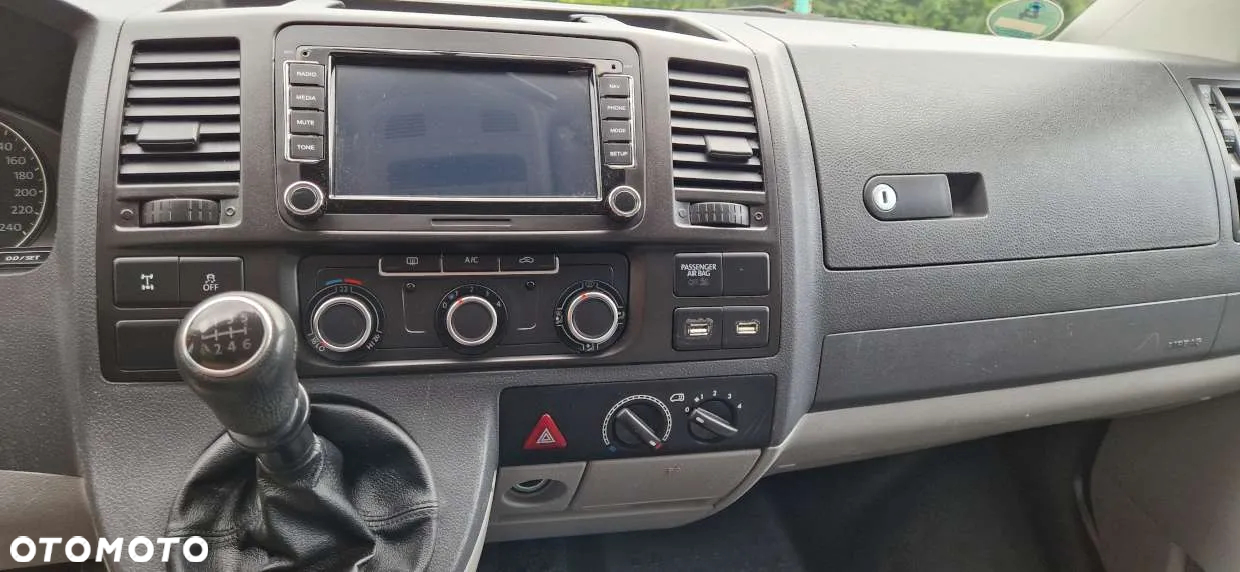 Volkswagen Transporter T5 TDI L2H1 4Motion - 12