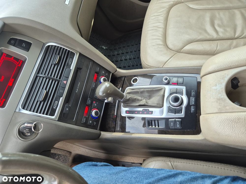 Audi Q7 3.0 TDI Quattro Tiptronic - 14