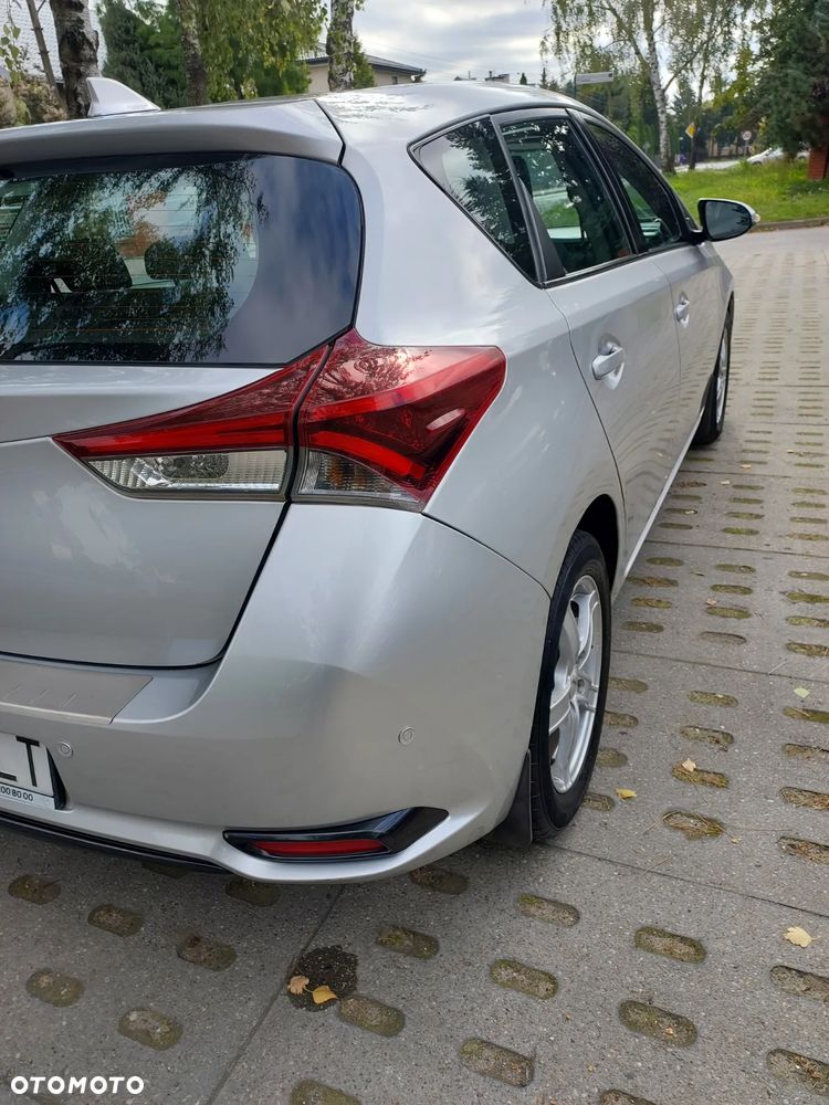 Toyota Auris 1.6 Comfort - 6