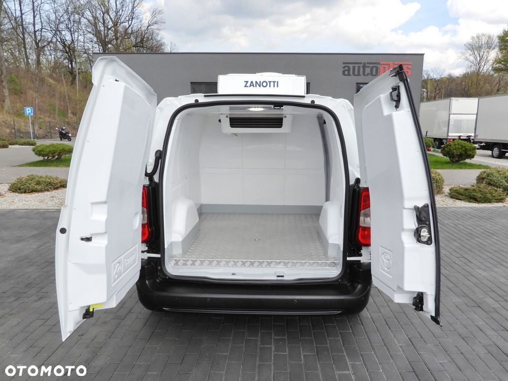 Toyota PROACE CITY  FURGON CHŁODNIA  -15*C ZASILANIE 230V TEMPOMAT KLIMATYZACJA  100KM - 13